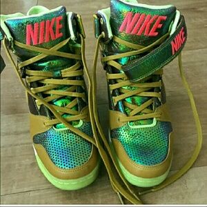 Nike Sky Hi Revolution Trophy pack